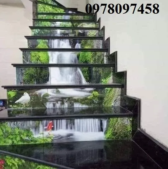 Tranh gạch men ốp cầu thang